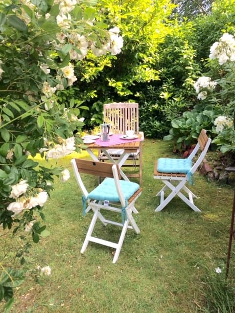 Garten der Ferienwohnung Mühlenkate in Hittbergen