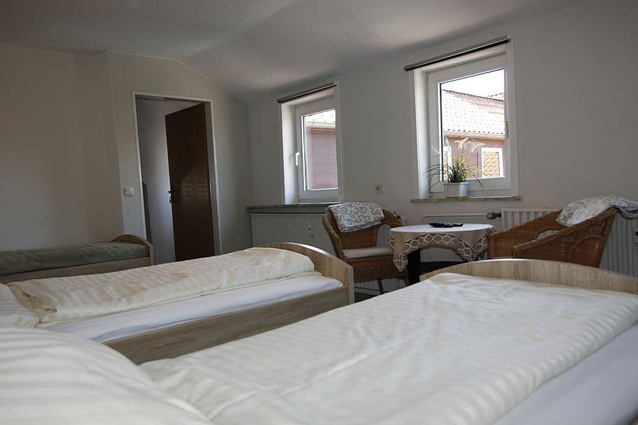Schlafzimmer in den Ferienwohnungen Peters in Müden