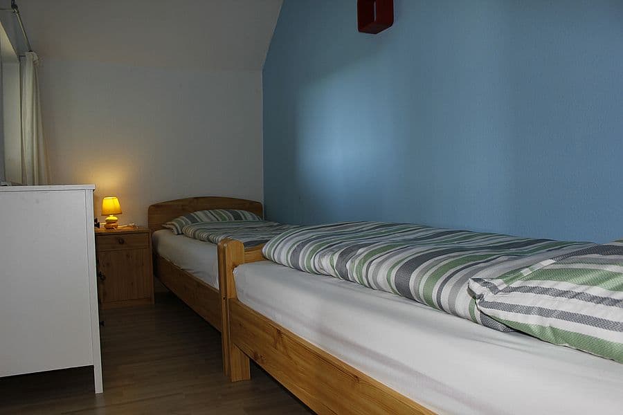 Schlafzimmer in den Ferienwohnungen Peters in Müden