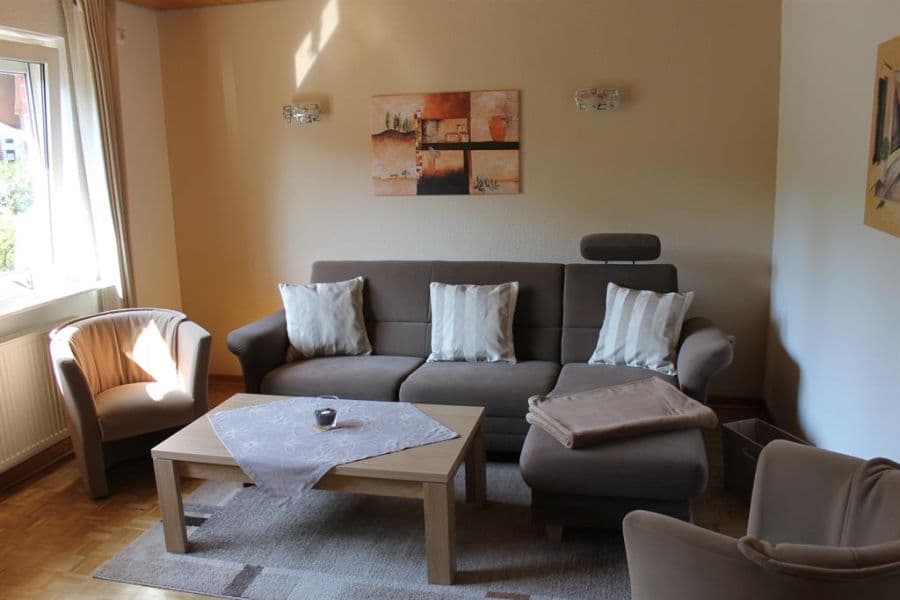 Das Wohnzimmer in der Ferienwohnung Wildung in Lüneburg