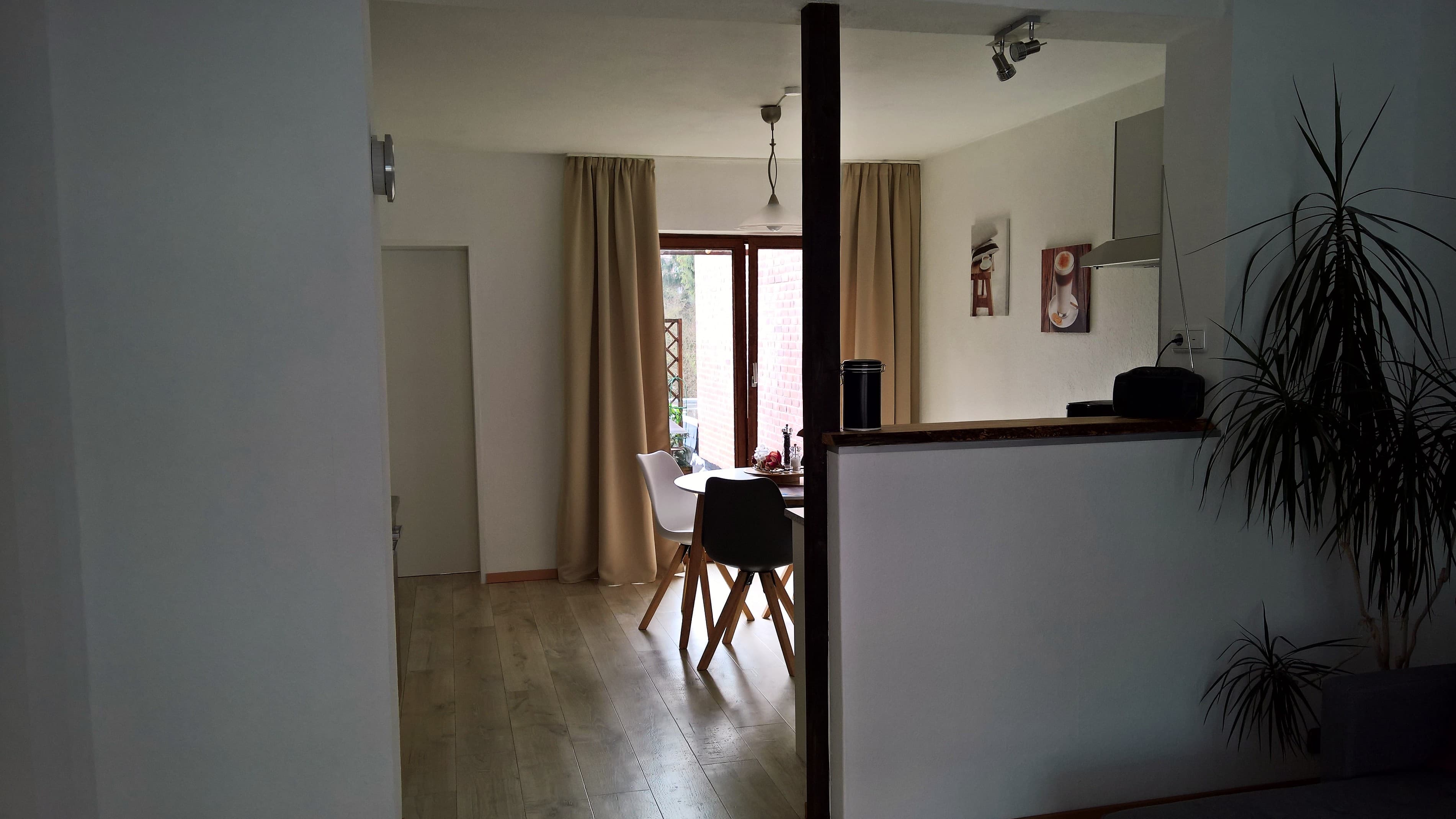 Blick in die Wohnküche der Ferienwohnung Zerbe in Lüneburg