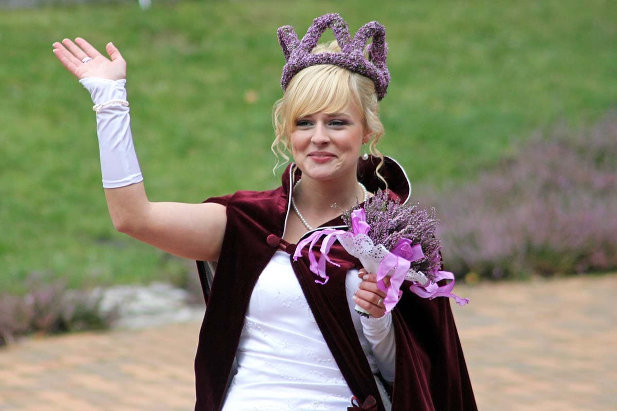 Die Heidekoenigin aus Schneverdingen Lueneburger Heide