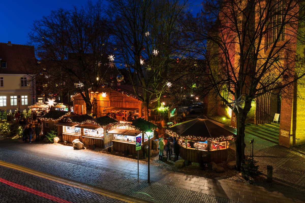 Weihnachtsmarkt Lueneburg am Rathausplatz