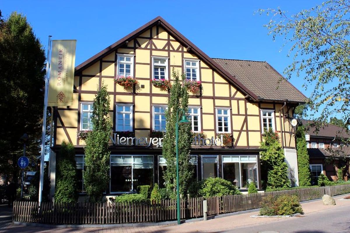 niemeyers posthotel, mueden, naturpark suedheide, lueneburger heide