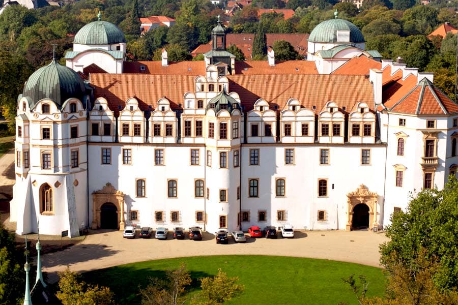 eine der Top Sehenswürdigkeiten in der stadt Celle ist das Schloss