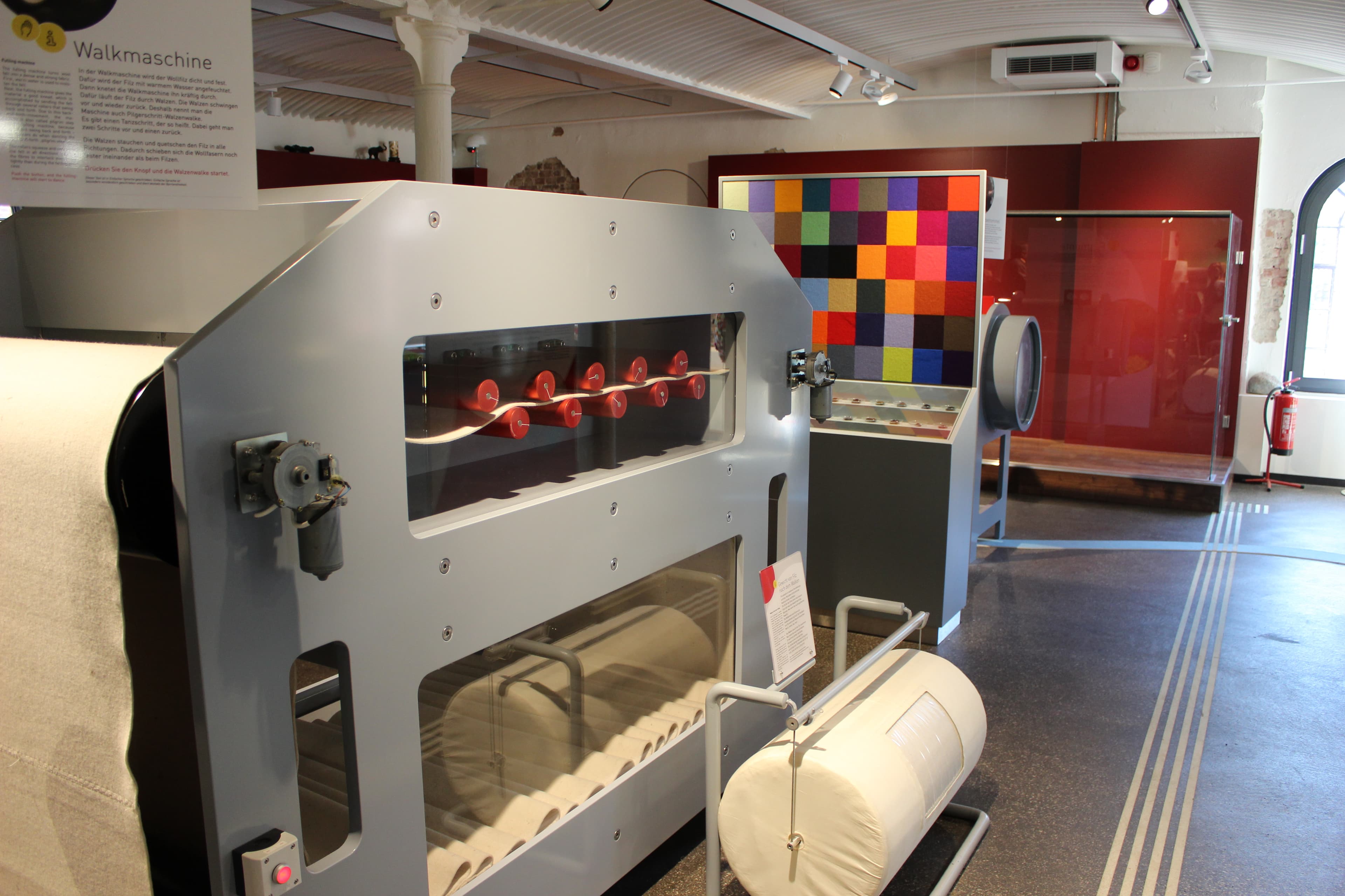 Filzmaschine in der felto Filzwelt