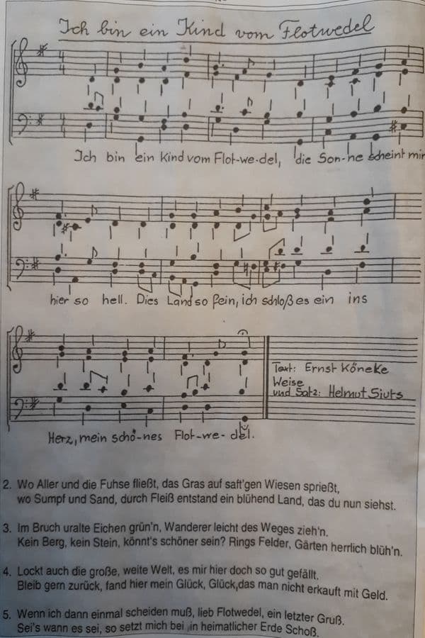 Das Flotwedellied wurde von Ernst Könecke getextet und von Helmut Siuts vertont.