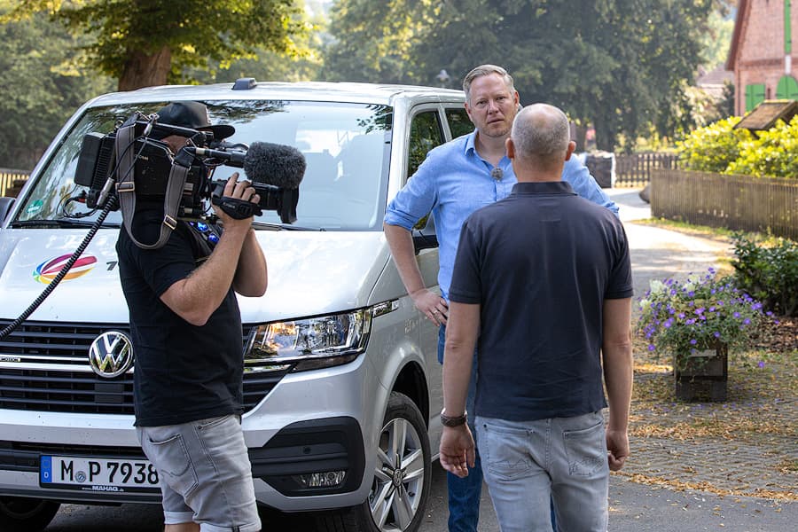Jens Schnieders und sein Guid Elmar Best im Gespräch.