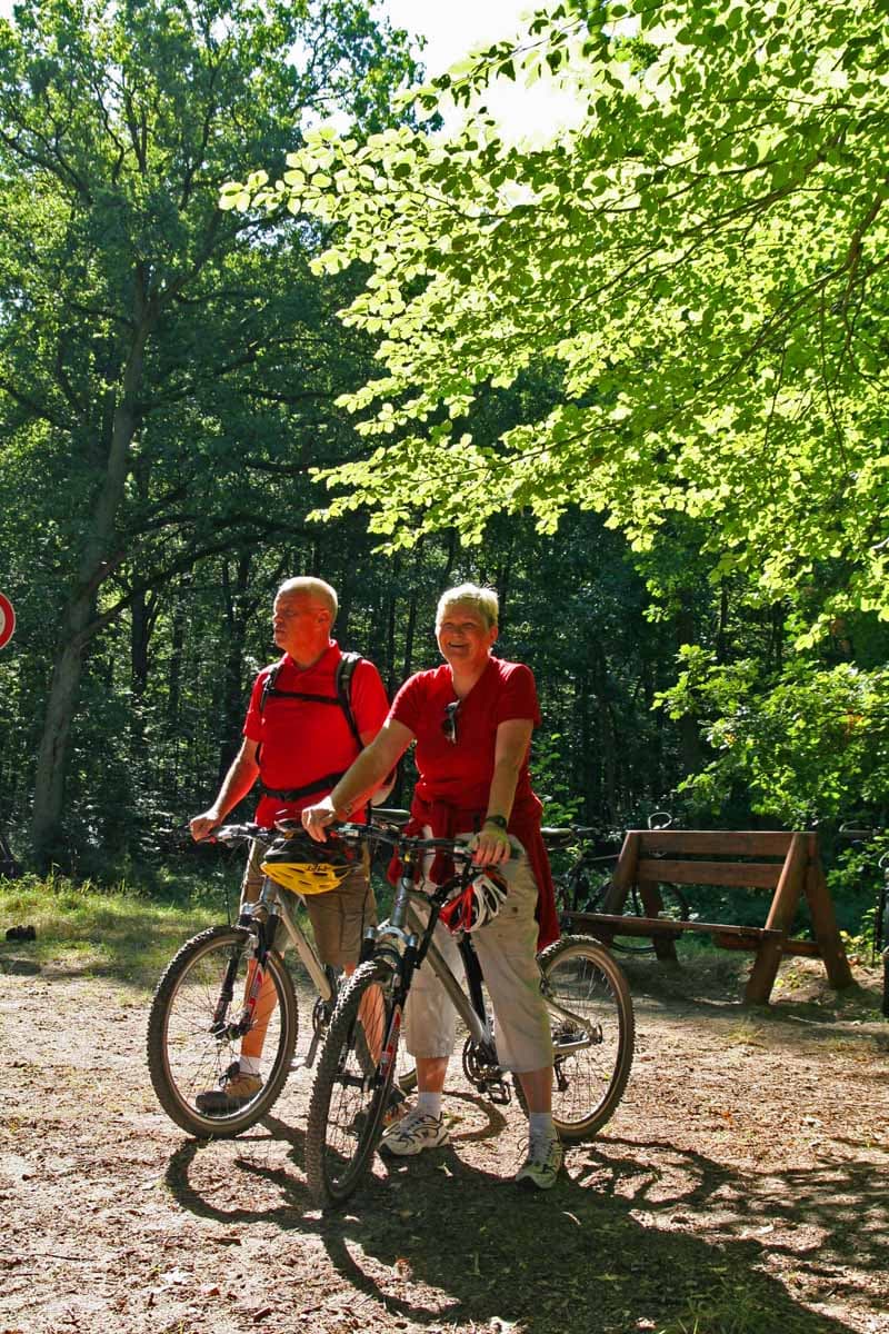Radfahrer auf dem Ilmenauradweg südlich von Uelzen