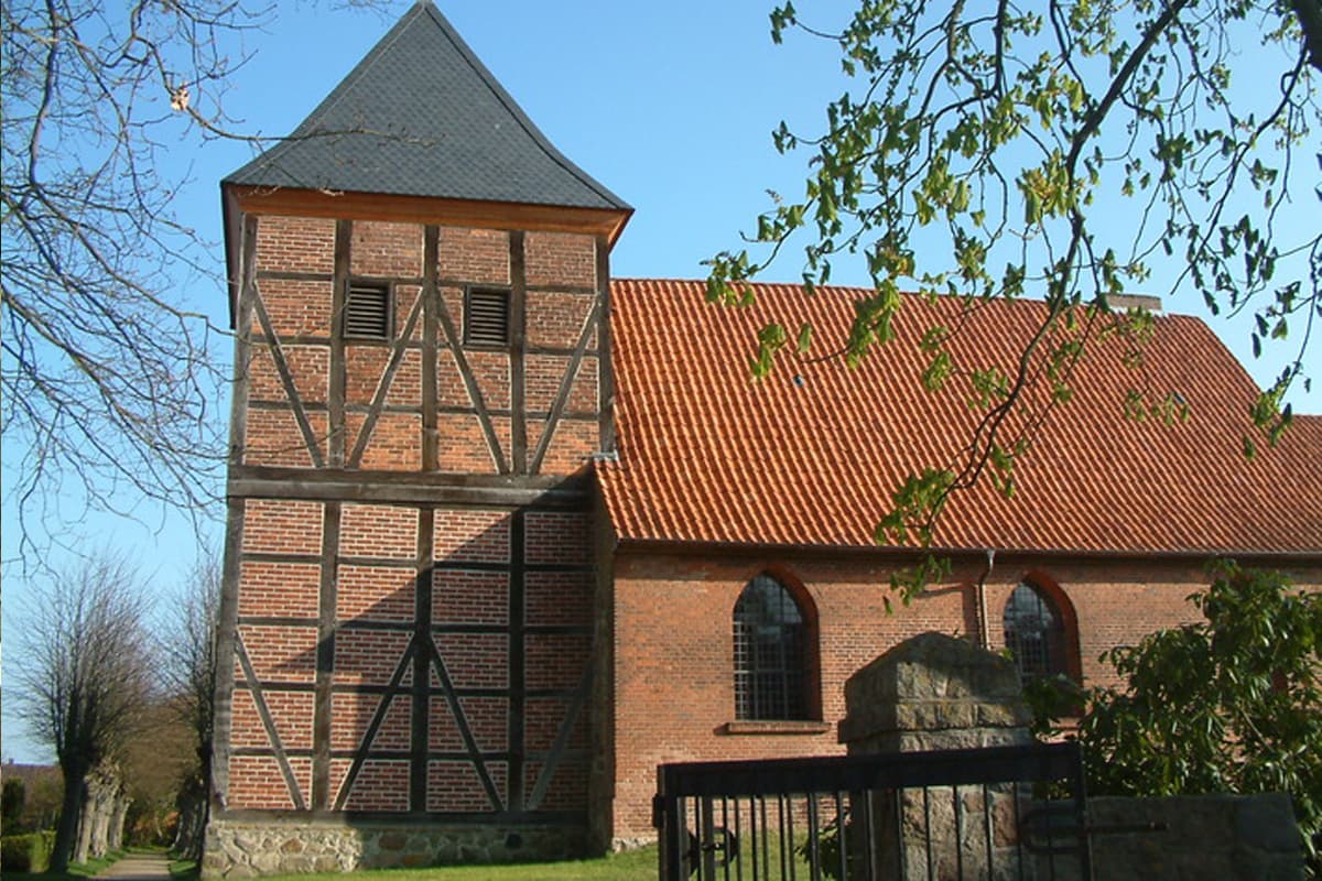 Bienenbüttels Kirche