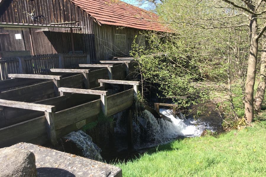 Am anderen Ende der Straße Am Lutterbach