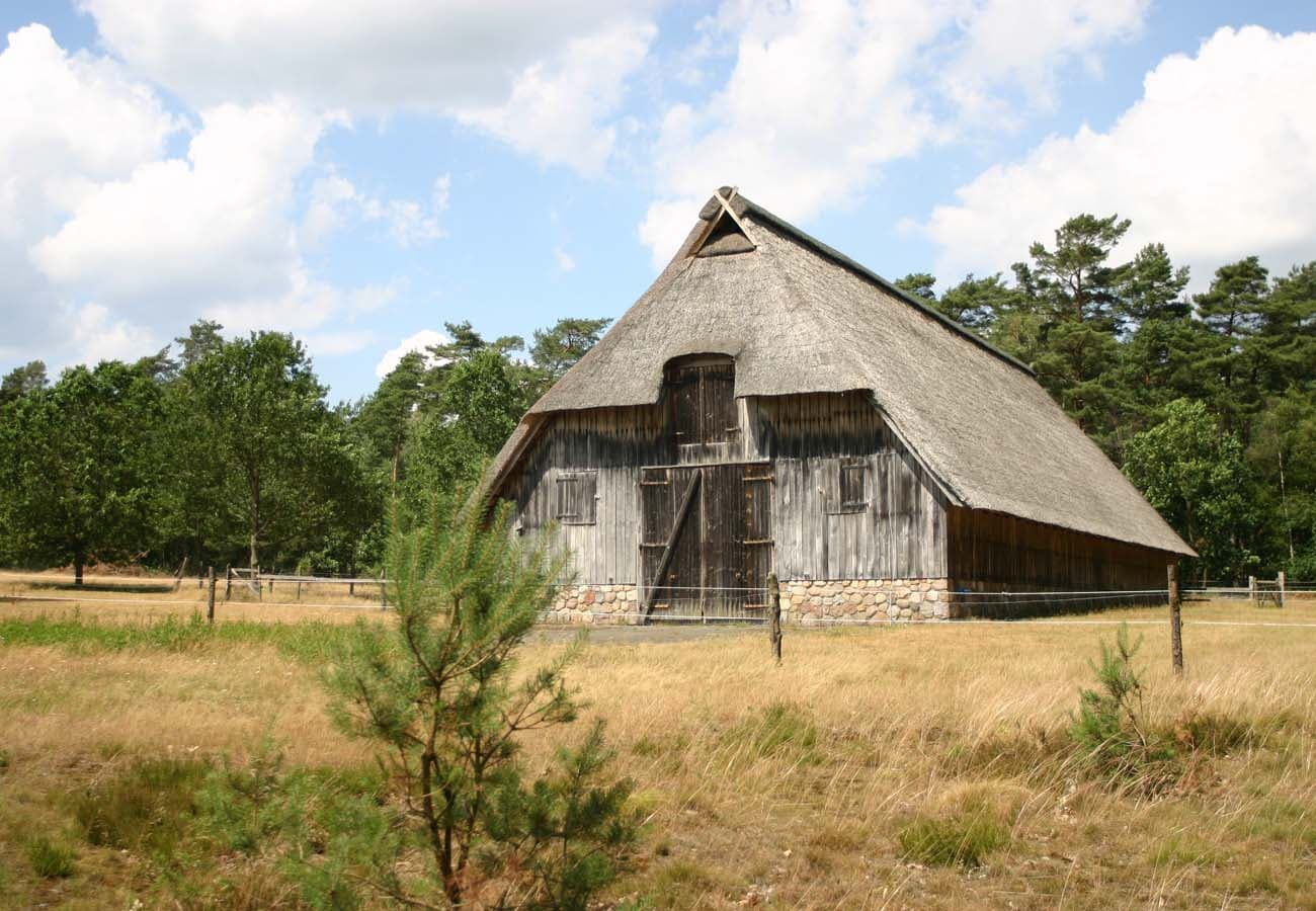 Schaftstall in der Töps Heide bei Hanstedt im Naturpark Lüneburger Heide