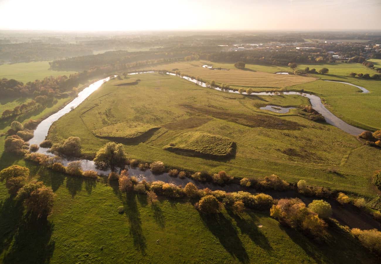 Vogelperspektive vom Heidefluss Aller nahe Bockelskamp in der Region Celle in der Lüneburger Heide