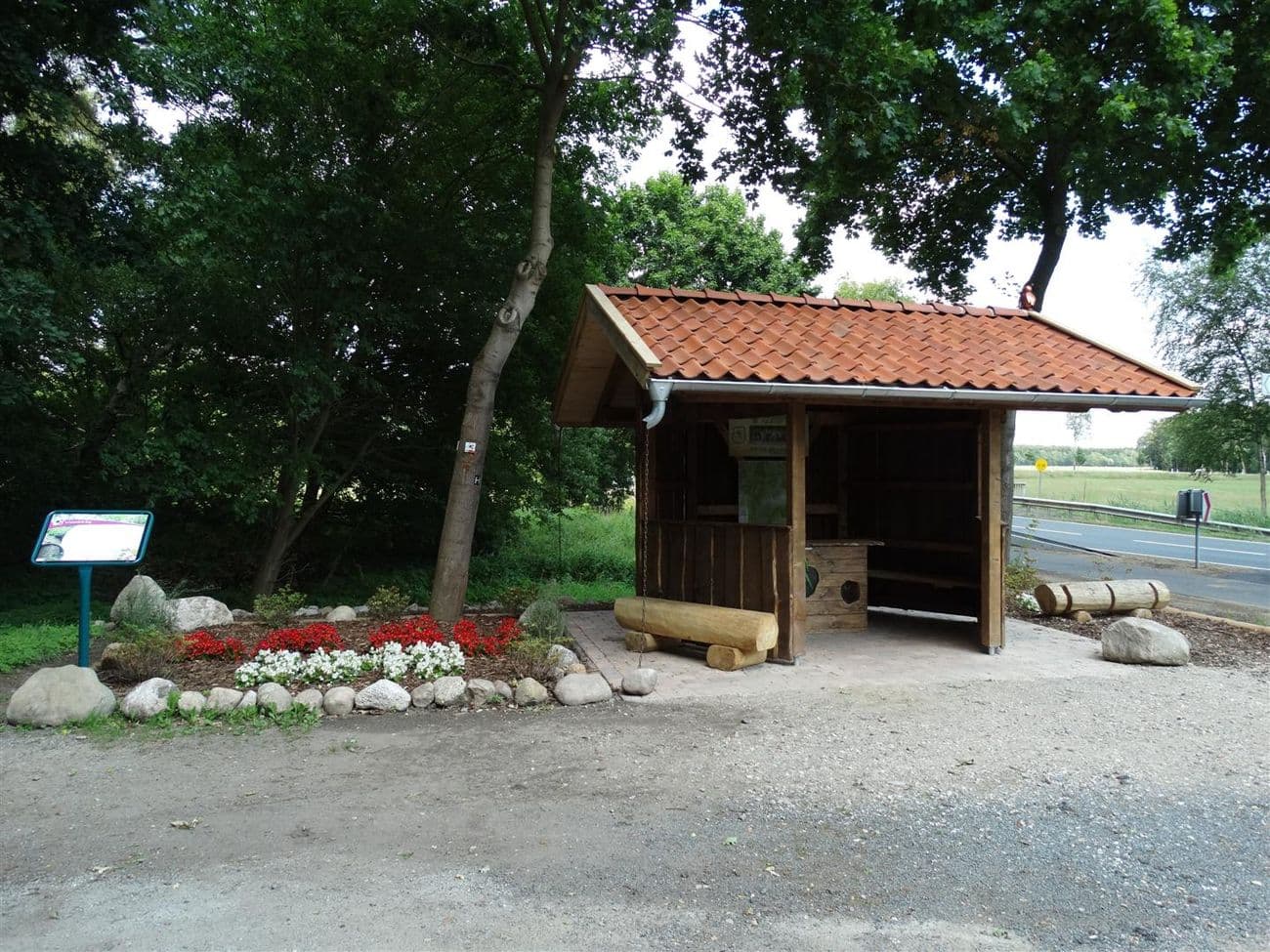 der heidschnuckenweg führt durch wietzendorf