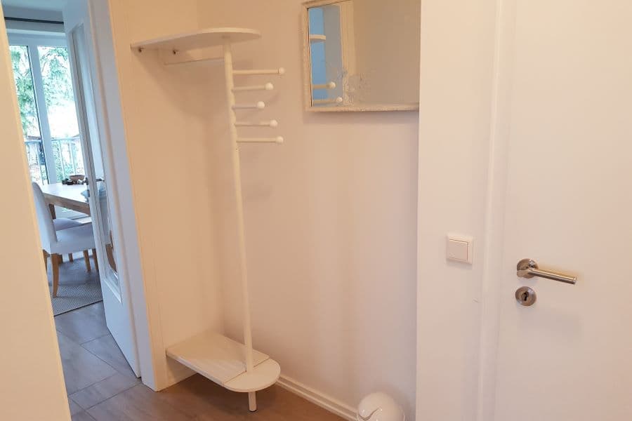 Flur mit zweiter Garderobe im OG des Ferienhauses Bendestorf