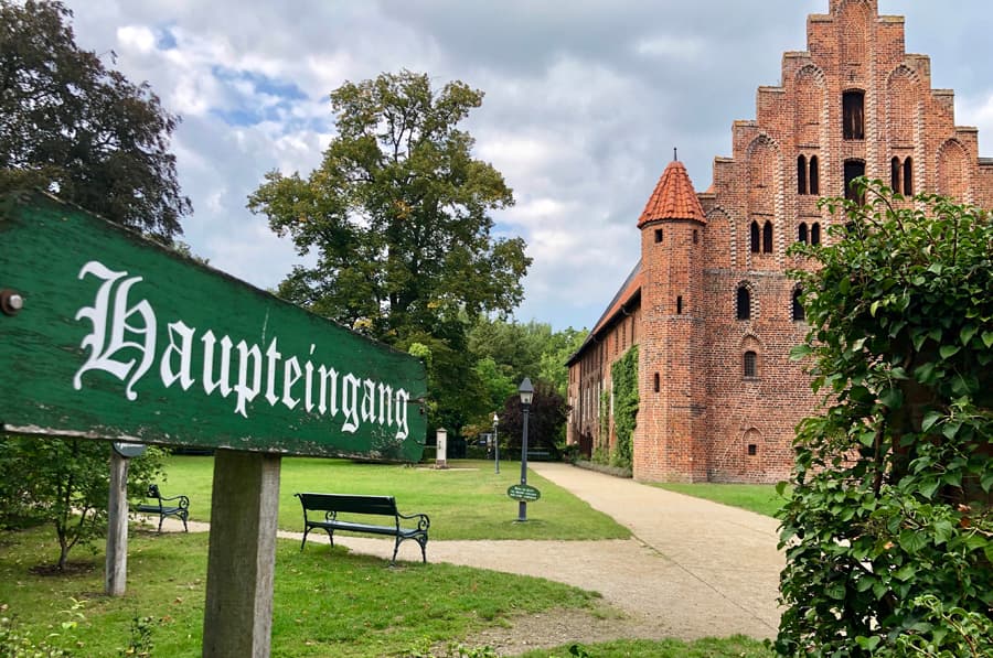 Das Kloster Wienhausen ist eine wichtige Sehenswürdigkeit in der Lüneburger Heide