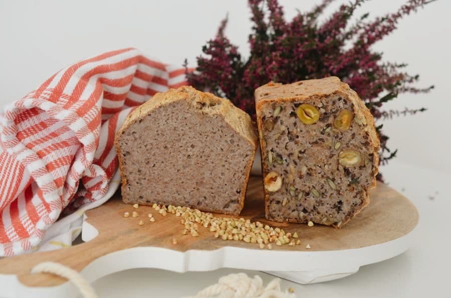 Buchweizenbrot Rezept für veganes Brot und Rezept mit Körnern