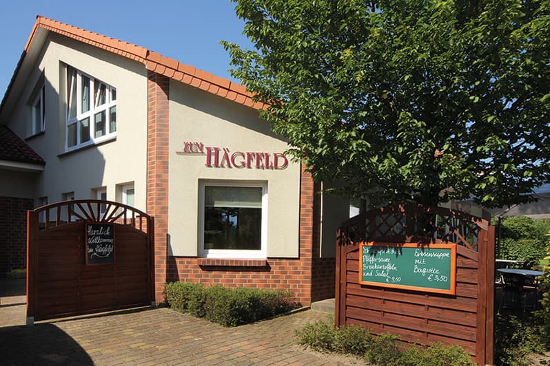 Außenansicht des Restaurants Haus Zum Hägfeld in Lüneburg