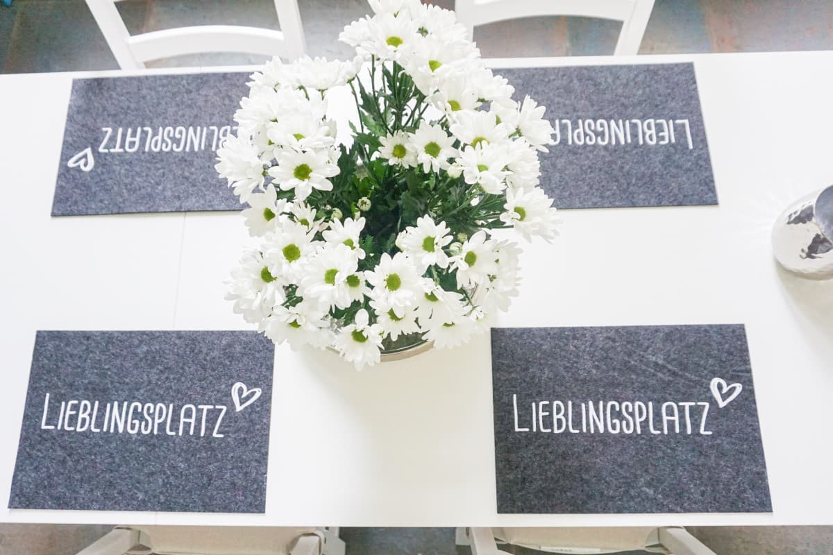 Esstisch in der Ferienwohnung Nina in Egestorf