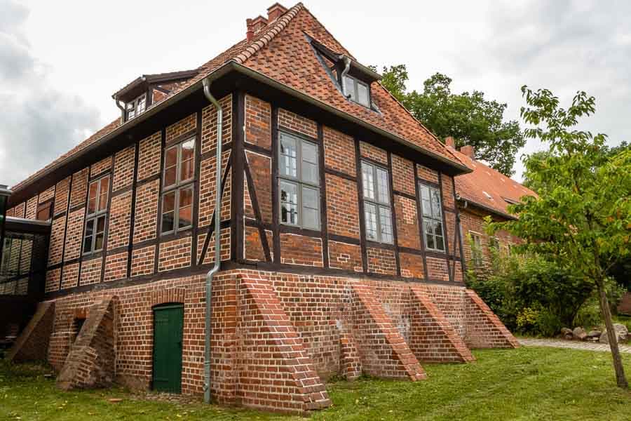Die heutige Bücherei in Bardowick ist im Nikolaihof