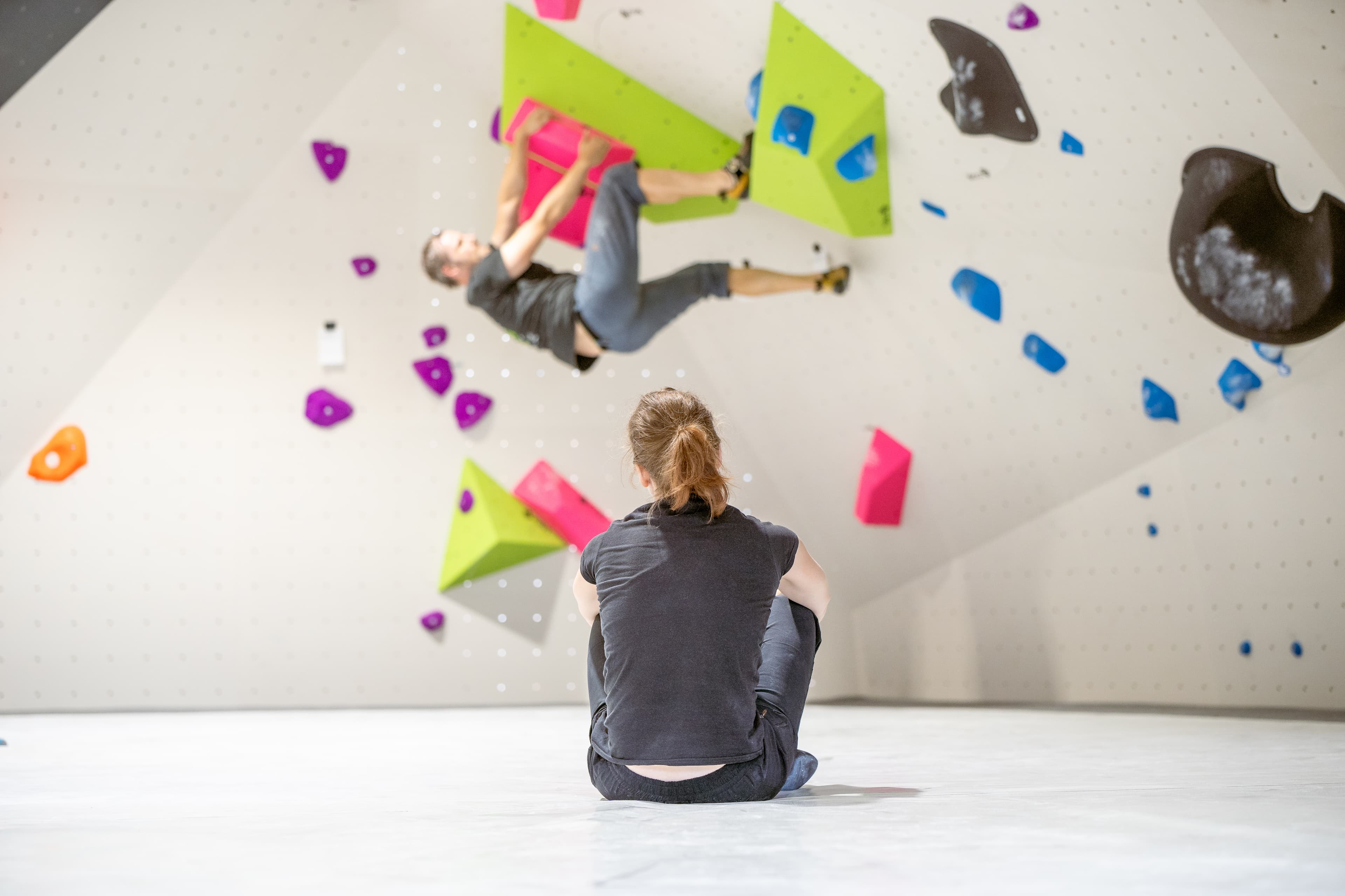 bouldern in lüneburg in der tollen kletterhalle bei jedem wetter