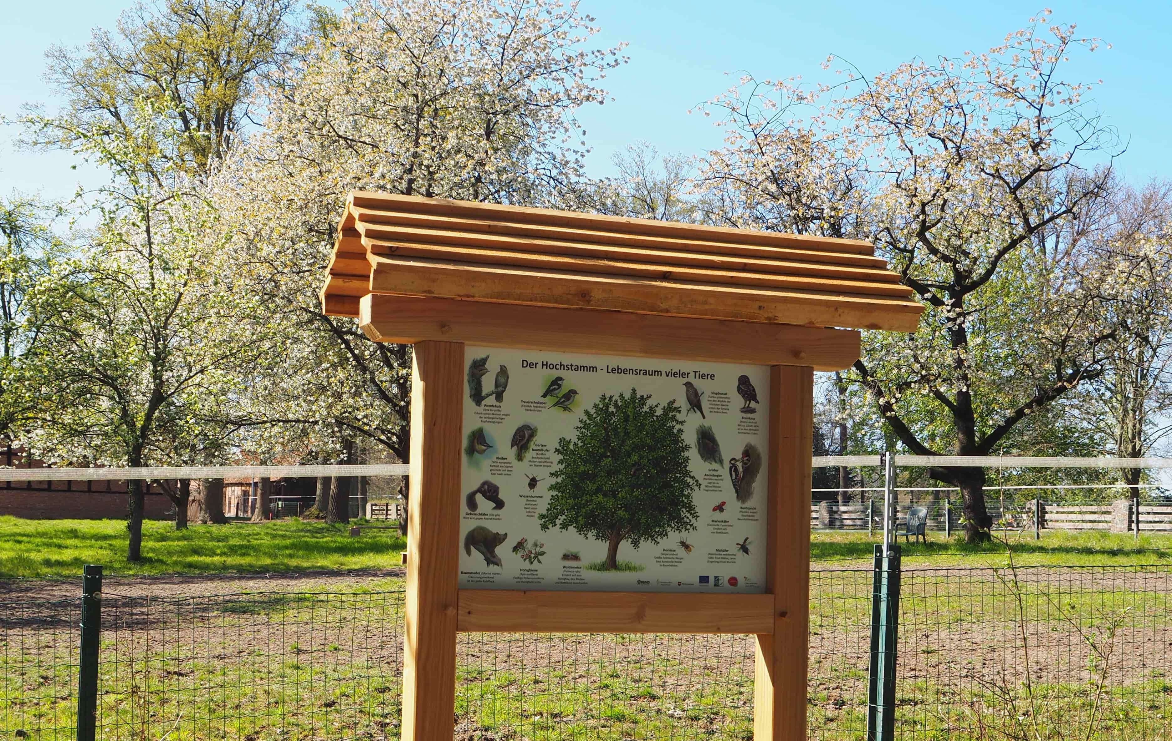 Infotafel 8 auf der Obstradler-Route bei Walsrode