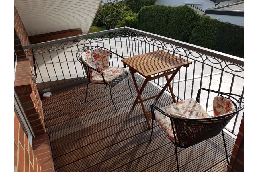 Loggia der Sonnigen Ferienwohnung im Waldwinkel in Jesteburg